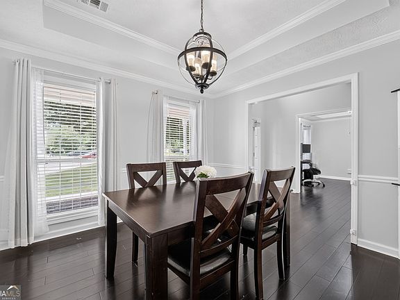 5th image of 2990 Meadow Gate Way