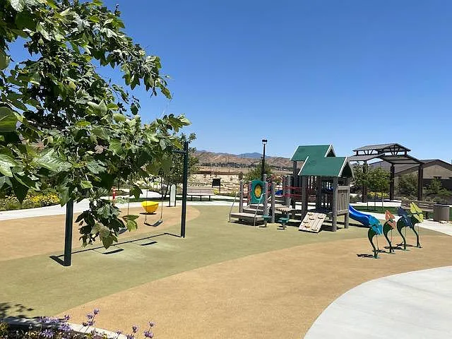 882 Tierra Dr — Photo 20