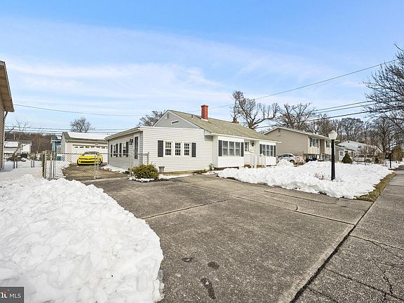 3rd image of 32 Argyle Rd