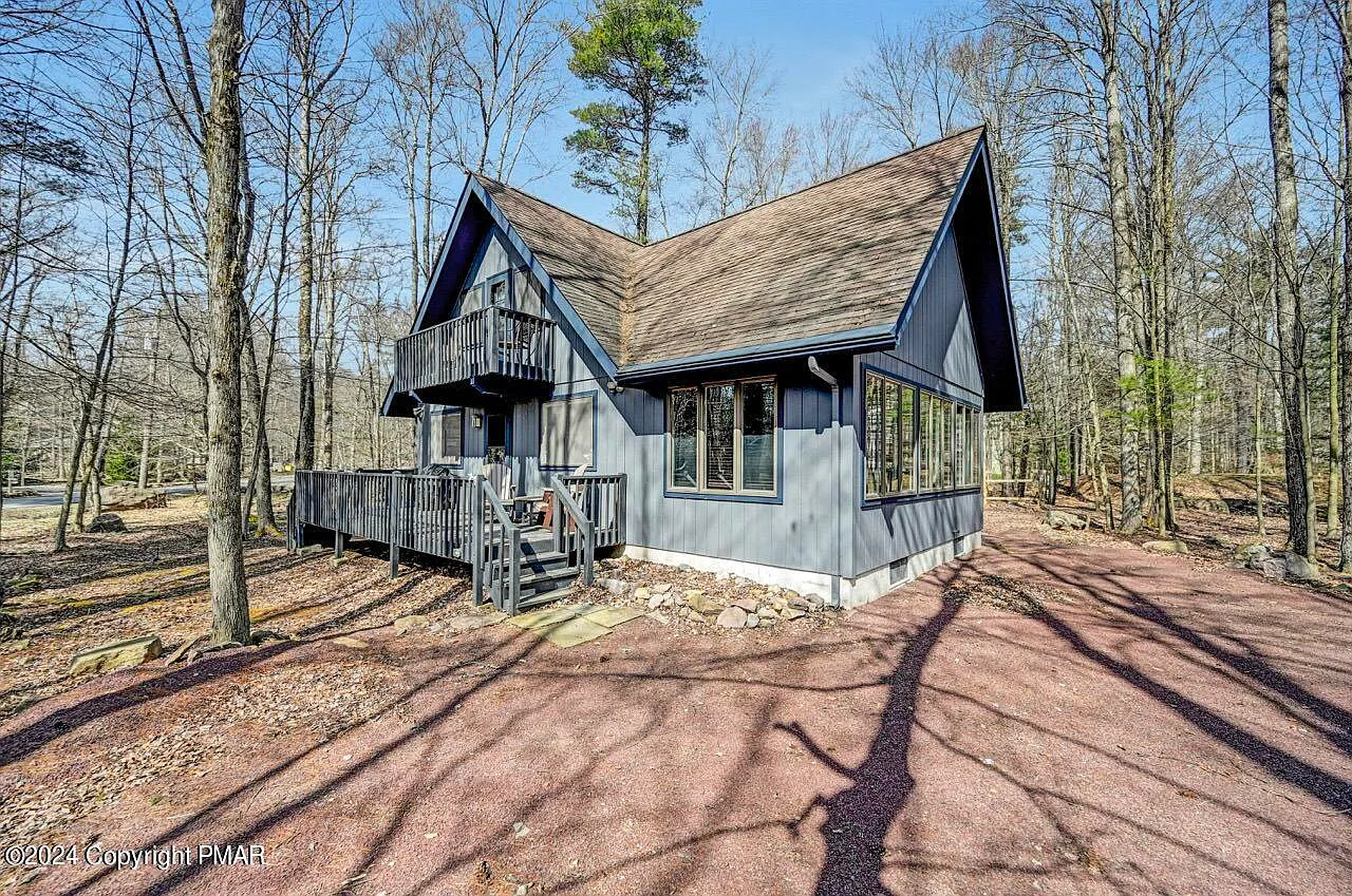 1571 Evergreen Rd photo 1
