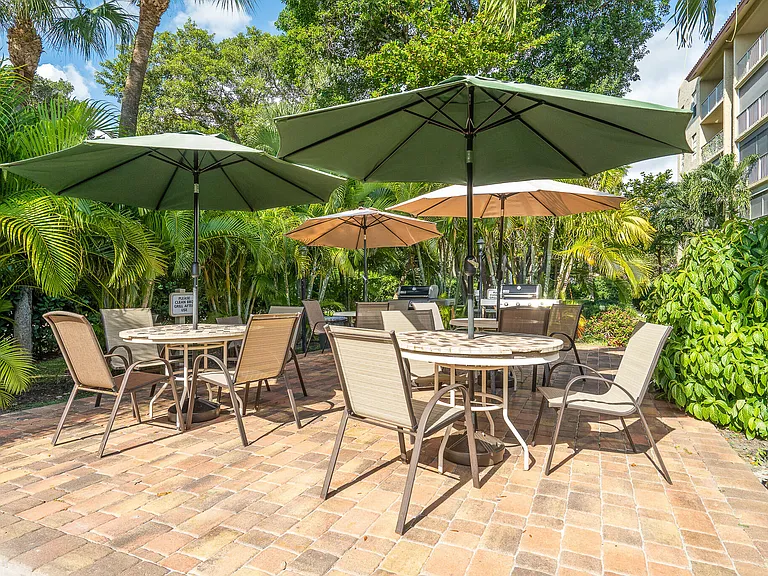950 Ponce De Leon Rd #3120 — Photo 42