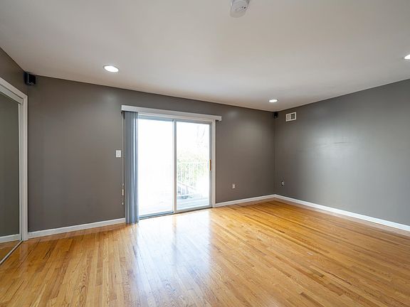 4th image of 712 Garfield Ave #2