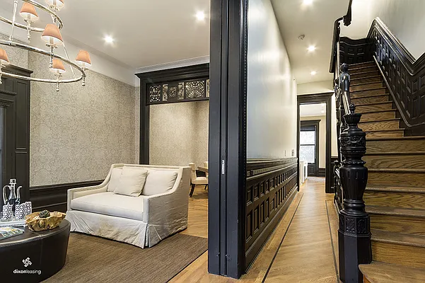 Rented by Dixon Advisory USA Inc. | media 37