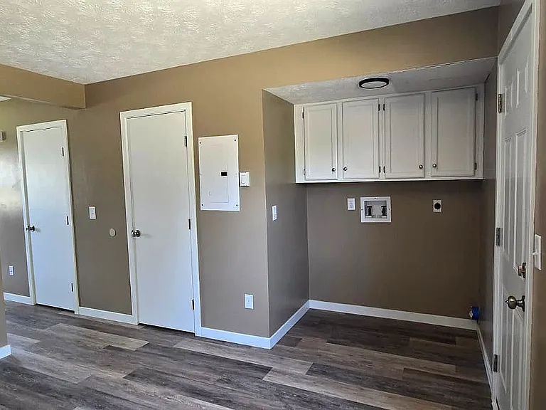 701 Larch St — Photo 5