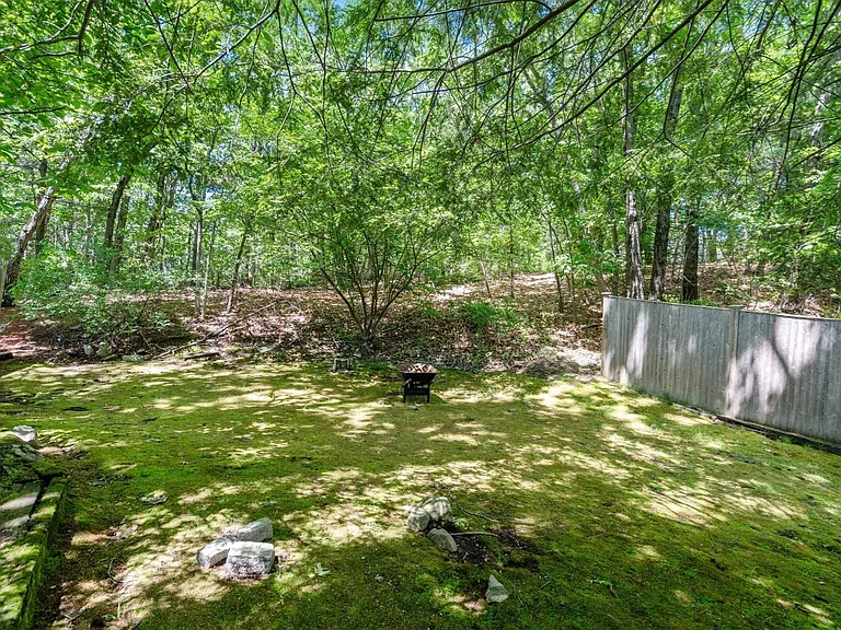 141 Westgate Rd — Photo 36