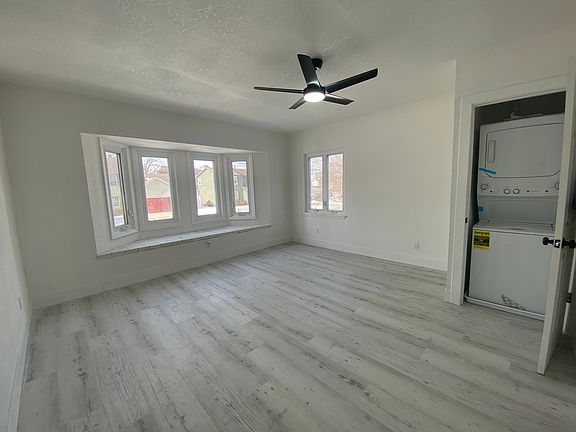 4th image of 2038 Warren St