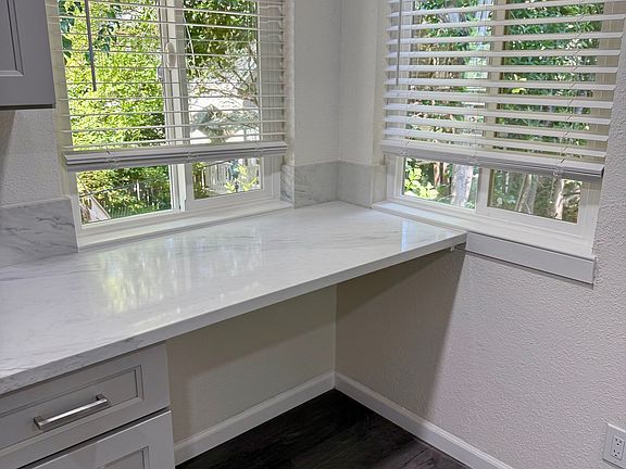 5th image of 2518 G St #8