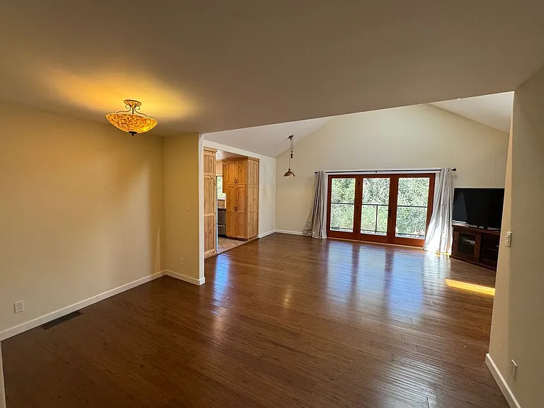 325 Vista Robles Dr — Photo 24