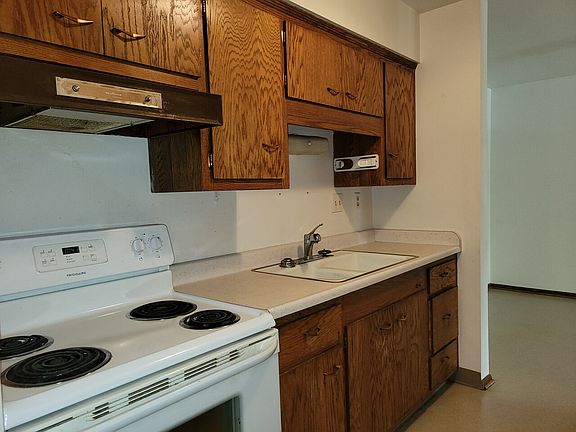 4th image of 5510 58th Ave #14
