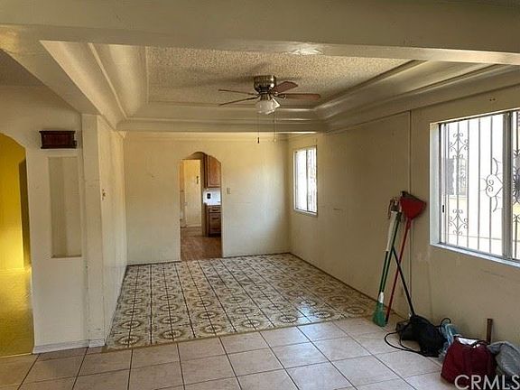 3rd image of 4173 Mandalay Dr