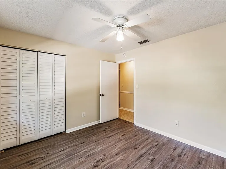 9616 N Oklawaha Ave #1/2 — Photo 26