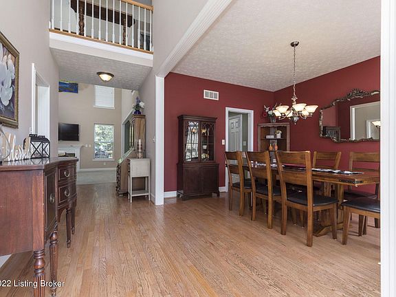 3rd image of 6147 Sweetbay Dr