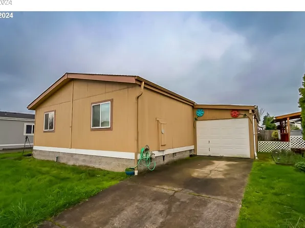 700 N Mill St Unit 58, Creswell, OR 97426