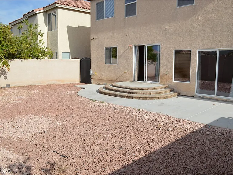 914 Socorro Song Ln — Photo 4