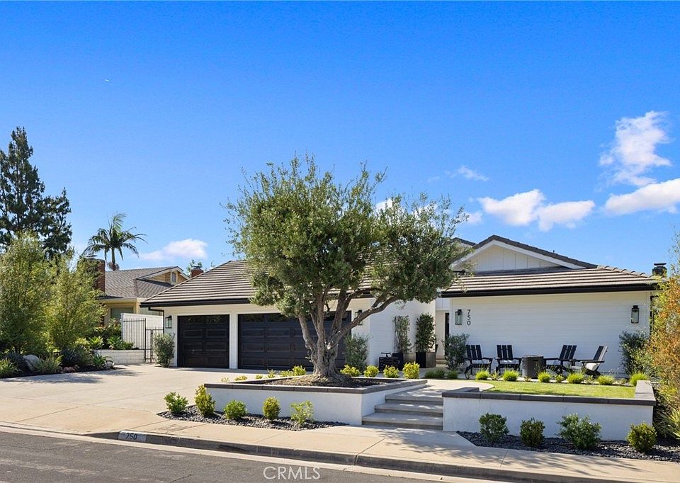 1st image of 750 S Thrasher Way