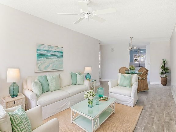 2nd image of 625 W Lake Jasmine Cir APT 101