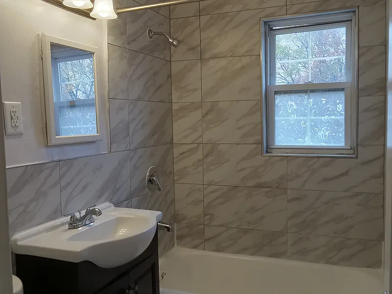 Forest Hill Terrace — Photo 16