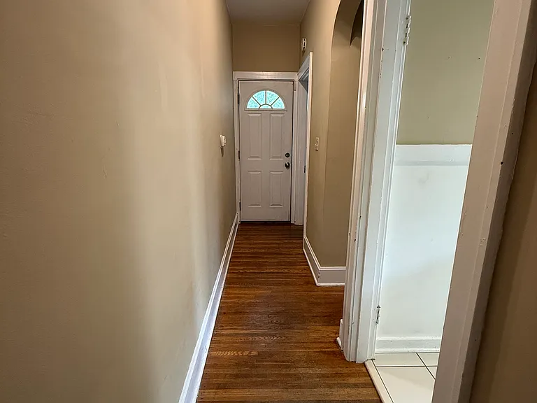 1911 Roanoke Ave #4 — Photo 16