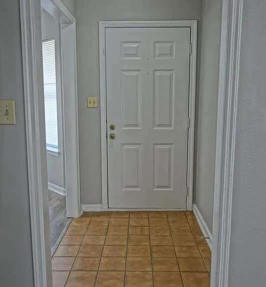 13916 Sandhurst Dr SW — Photo 8
