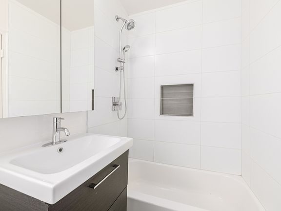 5th image of 6045 Eleanor Ave #8