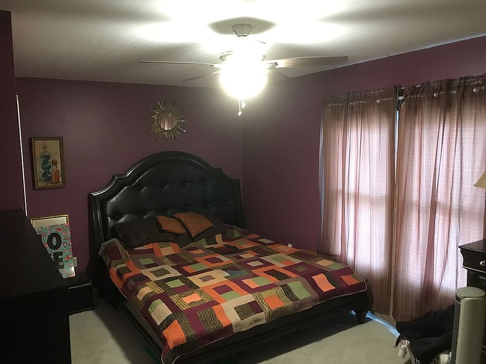 Master bed 