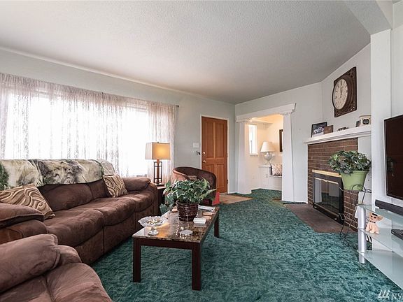 5th image of 403 S 51st St