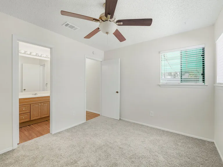 2602 Colquitt Cv #A — Photo 25