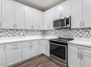2821 S SKYLINE Drive #121, Mesa, AZ 85212