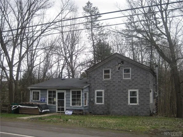 3011 Route 98, Varysburg, NY 14167