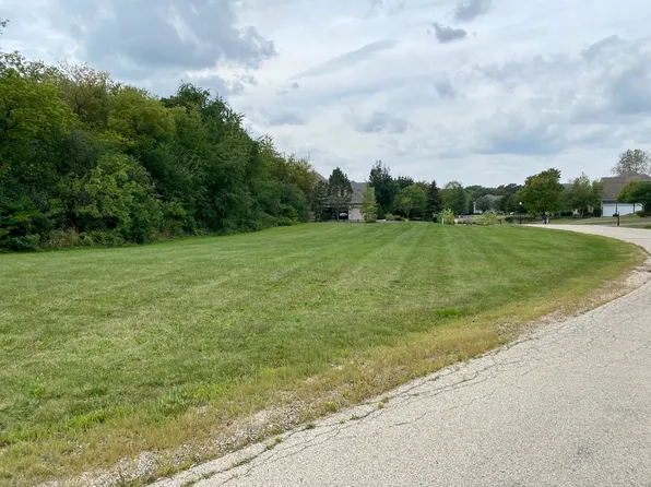6001 Brighton Ln, Crystal Lake, IL 60014