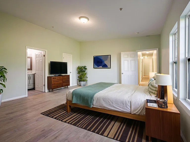 1405 Howard Rd SE #A — Photo 6