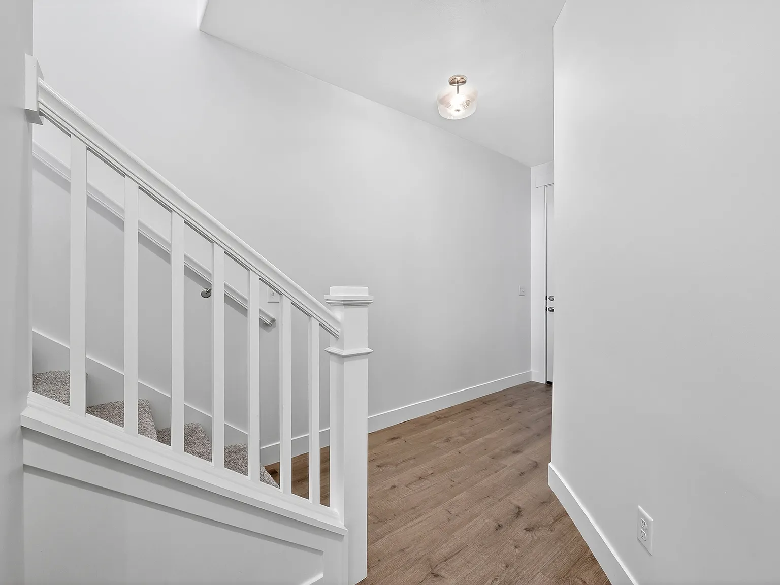 3 bed, 2.5 bath, 2321 sqft, $2,245 — Photo 2