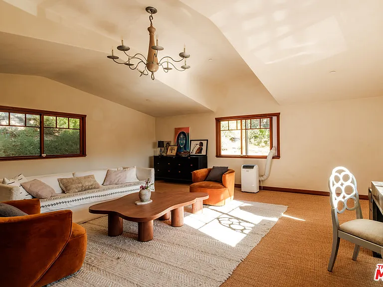 21717 Encina Rd — Photo 48