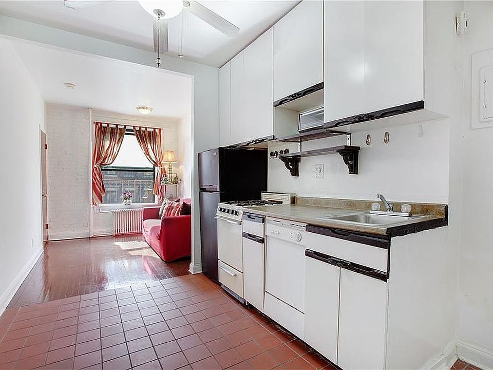 1st image of 195 Bleecker St #12B