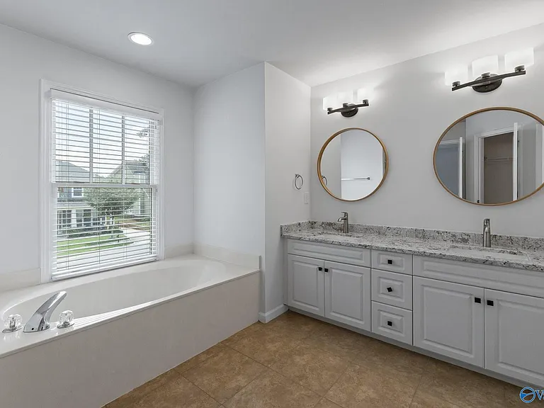 307 Acorn Grove Ln SW — Photo 23