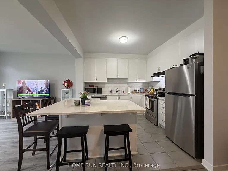 216 Billrian Cres — Photo 12