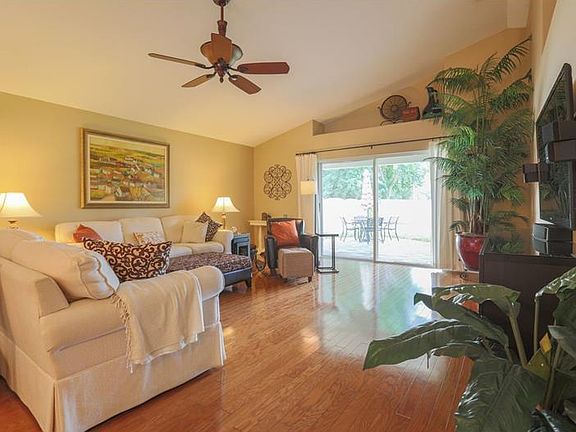 4th image of 811 N Lake Eloise Dr SE
