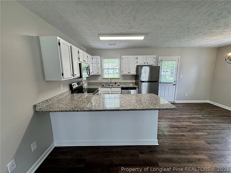 503 E 18th St — Photo 10