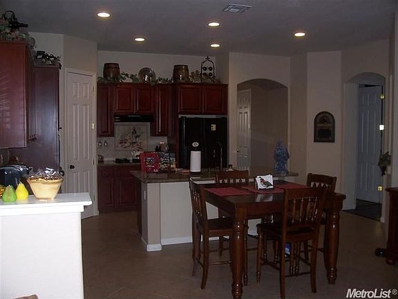 4th image of 4125 Beasley Dr