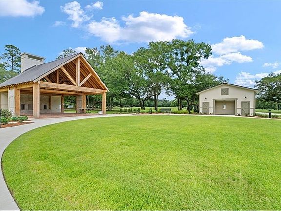 5th image of 65 Silverberry Dr