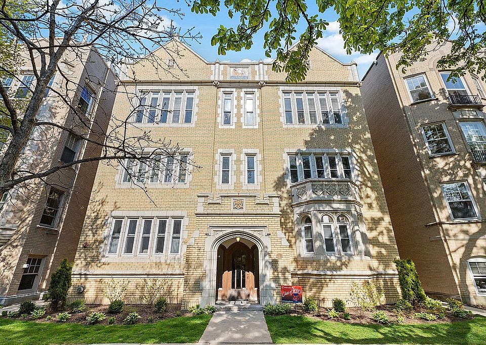 1st image of 653 Hinman Ave APT 3N