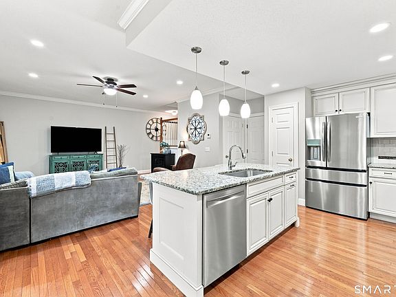 5th image of 46 Bridlewood Lane #46