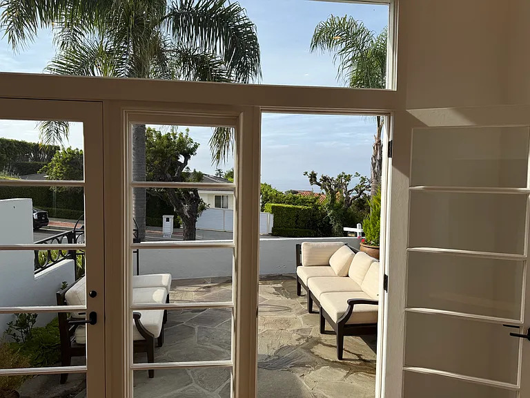 341 Surfview Dr — Photo 5