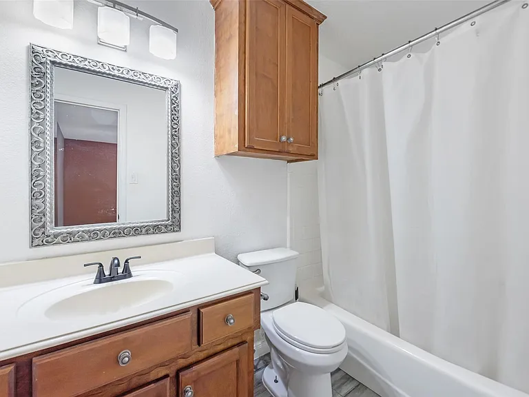 123 Ballantrae Ln — Photo 12