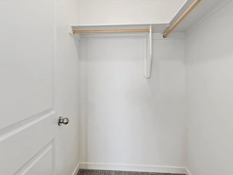 Hawk's Landing Apartments — Photo 85