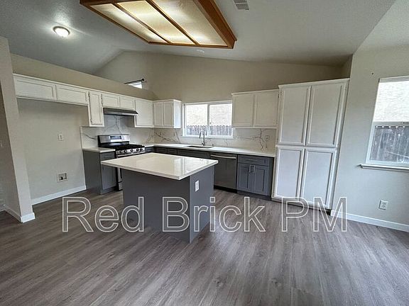 4th image of 2123 Princeville Ct