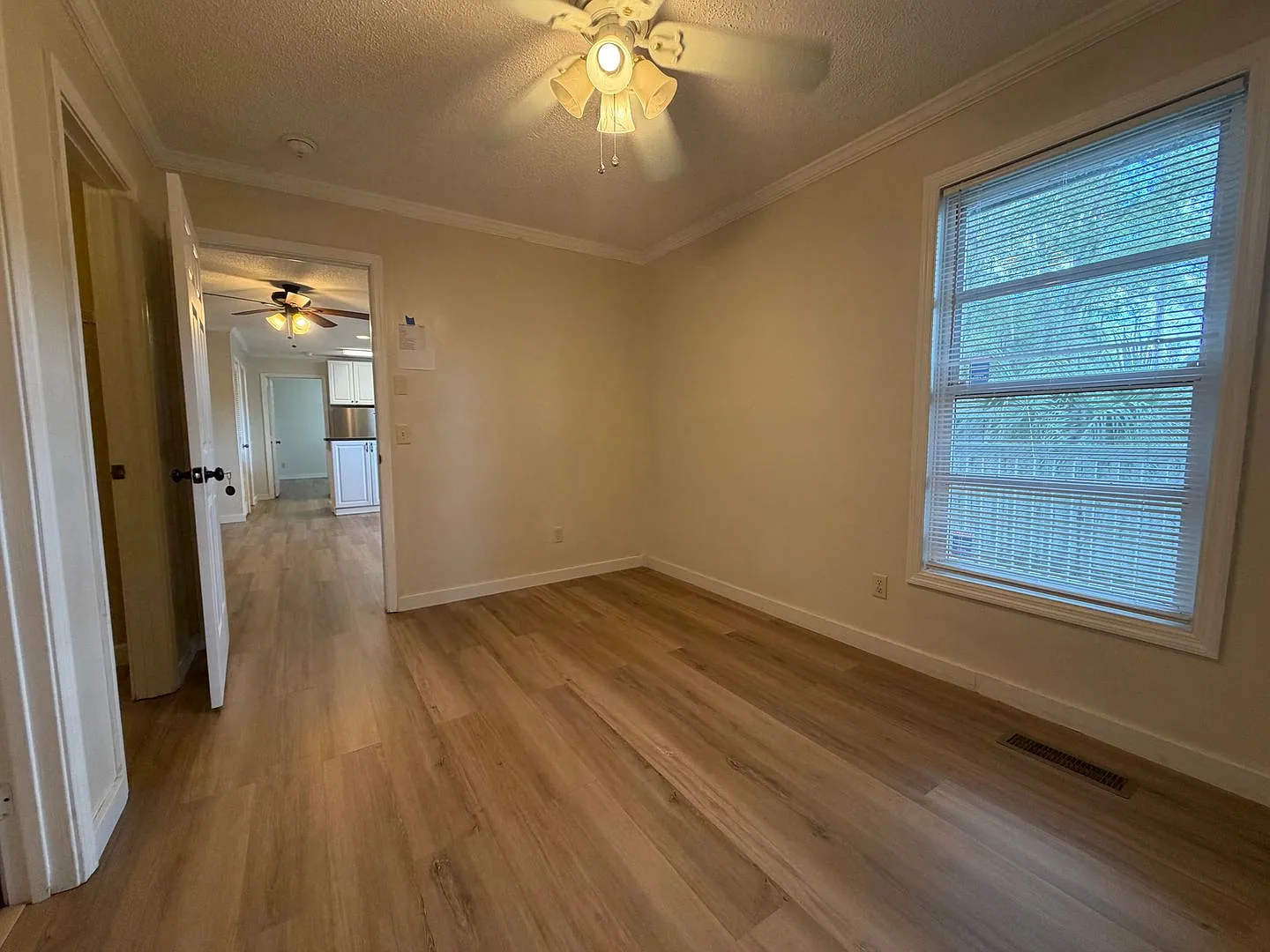 2 Bed and 2 bath close to UF — Photo 4