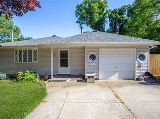 20 Wills Ave, Mastic, NY 11950