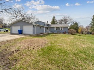 1224 Elm St, Oelwein, IA 50662