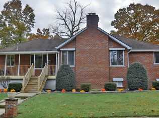 43 Lindbergh Pkwy, Waldwick, NJ 07463